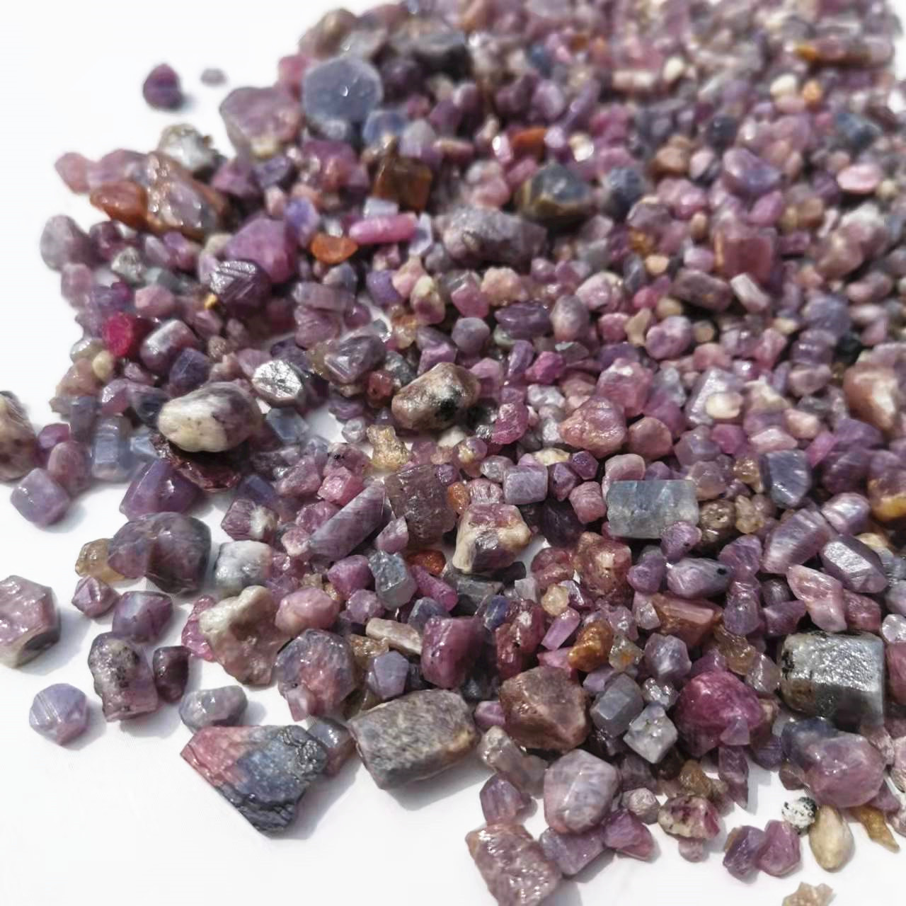 Natural Raw Purple Corundum st - Jewelry Making Raw Materials 评论和价格