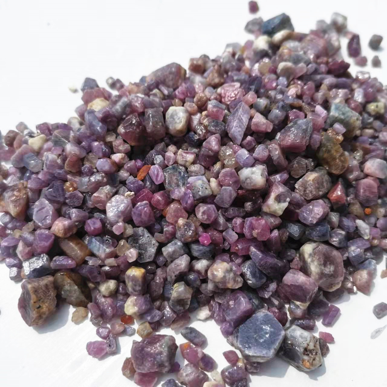 Natural Raw Purple Corundum st - Jewelry Making Raw Materials 评论和价格