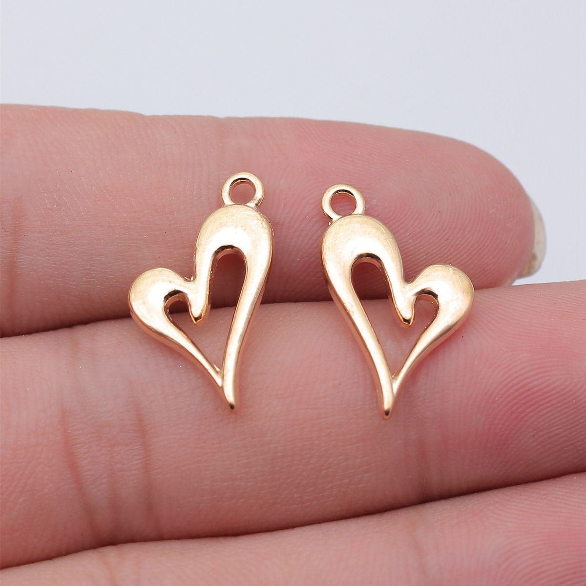 Mini Hollow Heart Vintage Coup - Jewelry Making For Couples 评论和价格